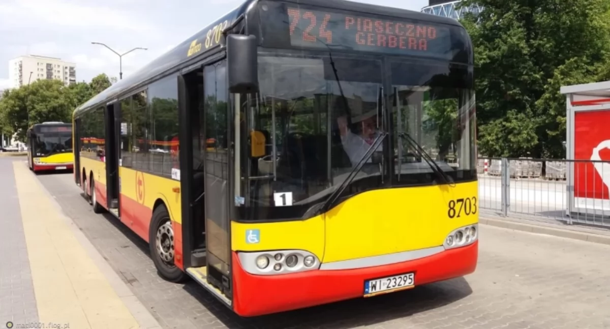 Sprawy lokalne, Czasowa zmiana trasy linii - zdjęcie, fotografia