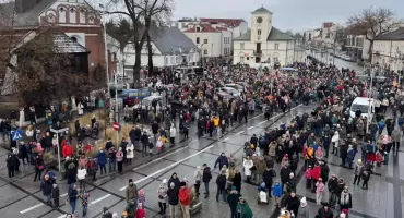 Relacja zdjęciowa z Orszaku Trzech Króli w Piasecznie